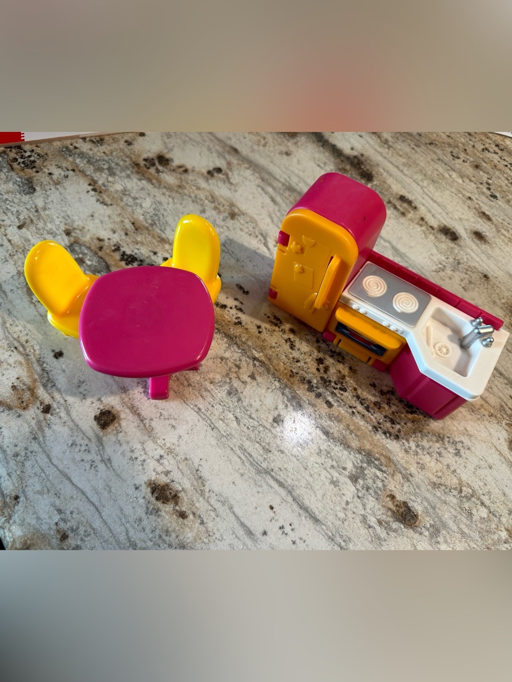 2005 Fisher Price My first Dollhouse Play Kitchen Set - Pink & Yellow